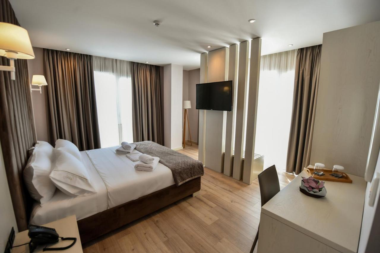 Iliad Hotel Durres Exterior photo